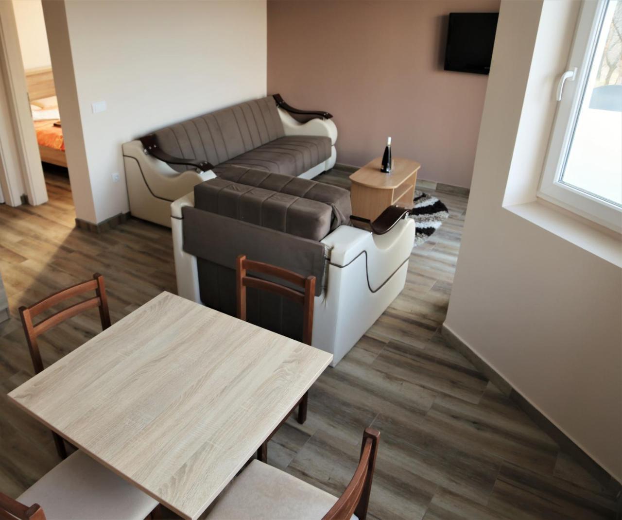 Fruskogorska Idila Apartmani Vrdnik Exterior foto